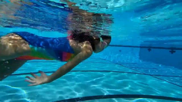 Урок плавания от Дианы🏊🏻♀️ смотреть онлайн