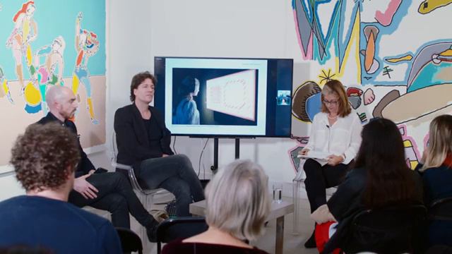 Tuesday Talk The History of Computer Art vs Digital Art Now смотреть онлайн