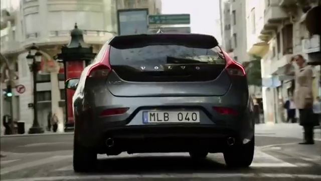 Uusi Volvo V40 смотреть онлайн
