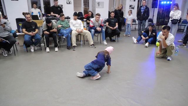 2х2 учитель и ученик Kap & Antibantik vs Маша Ураган & Кристина - "ALL OPTION" break dance battle смотреть онлайн