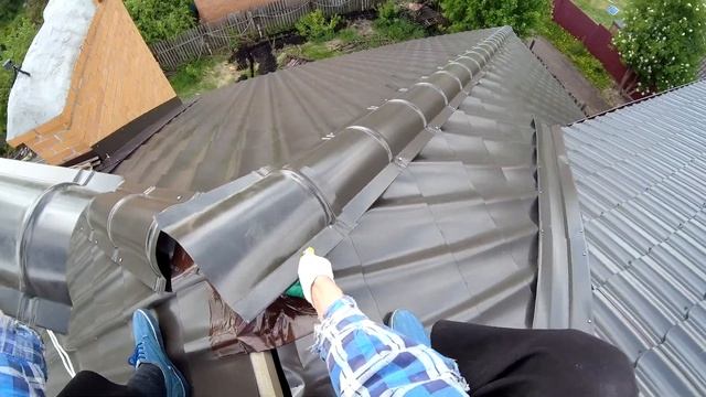 Сведение полукруглых коньков на вальмовой четырехскатной крыше. Соединение коньков своими руками. смотреть онлайн