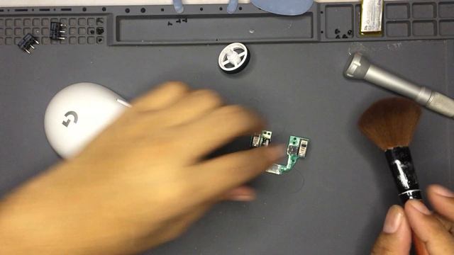 Logitech GPRO Superlight Switch Replacement With Kailh GM8