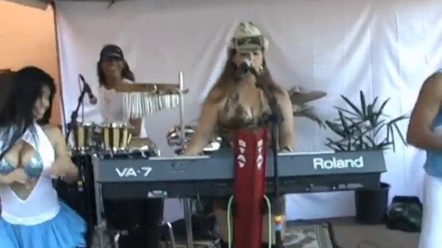 Cantora Thais Araujo смотреть онлайн