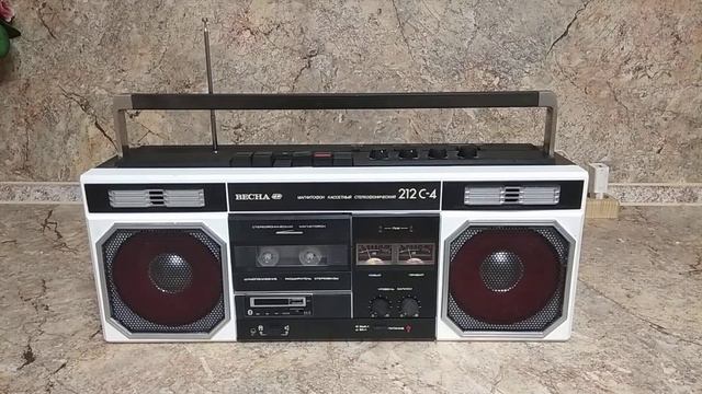 Cher & Sonny и Весна 212 смотреть онлайн