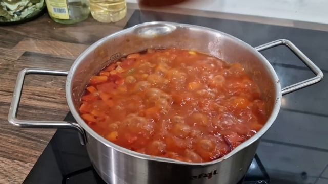 Dicke Suppe mit Bohnen und Wurst, ein Lieblingsgericht spanischer Hausfrauen! смотреть онлайн