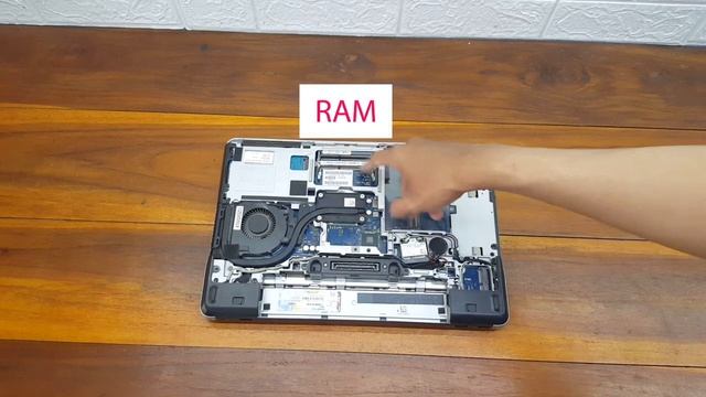Bongkar Dell Latitude E6440 - Bisa Full Upgrade! смотреть онлайн