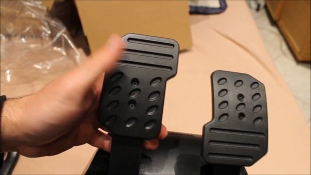 Unboxing Volante Thrustmaster Ferrari 458 Spider ITA смотреть онлайн