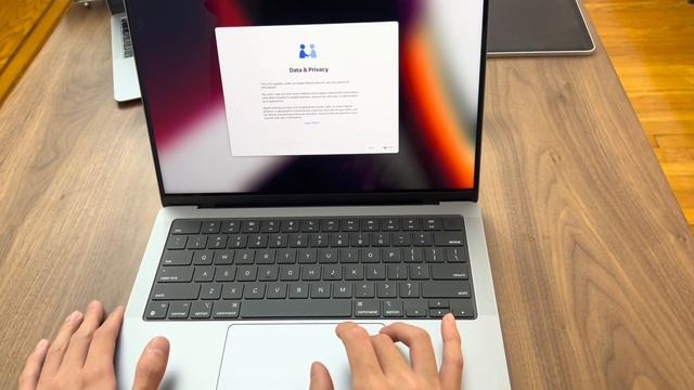 Apple M1 MacBook Pro 14-inch (2021) Unboxing, 맥북 M1 프로 언박싱 смотреть онлайн