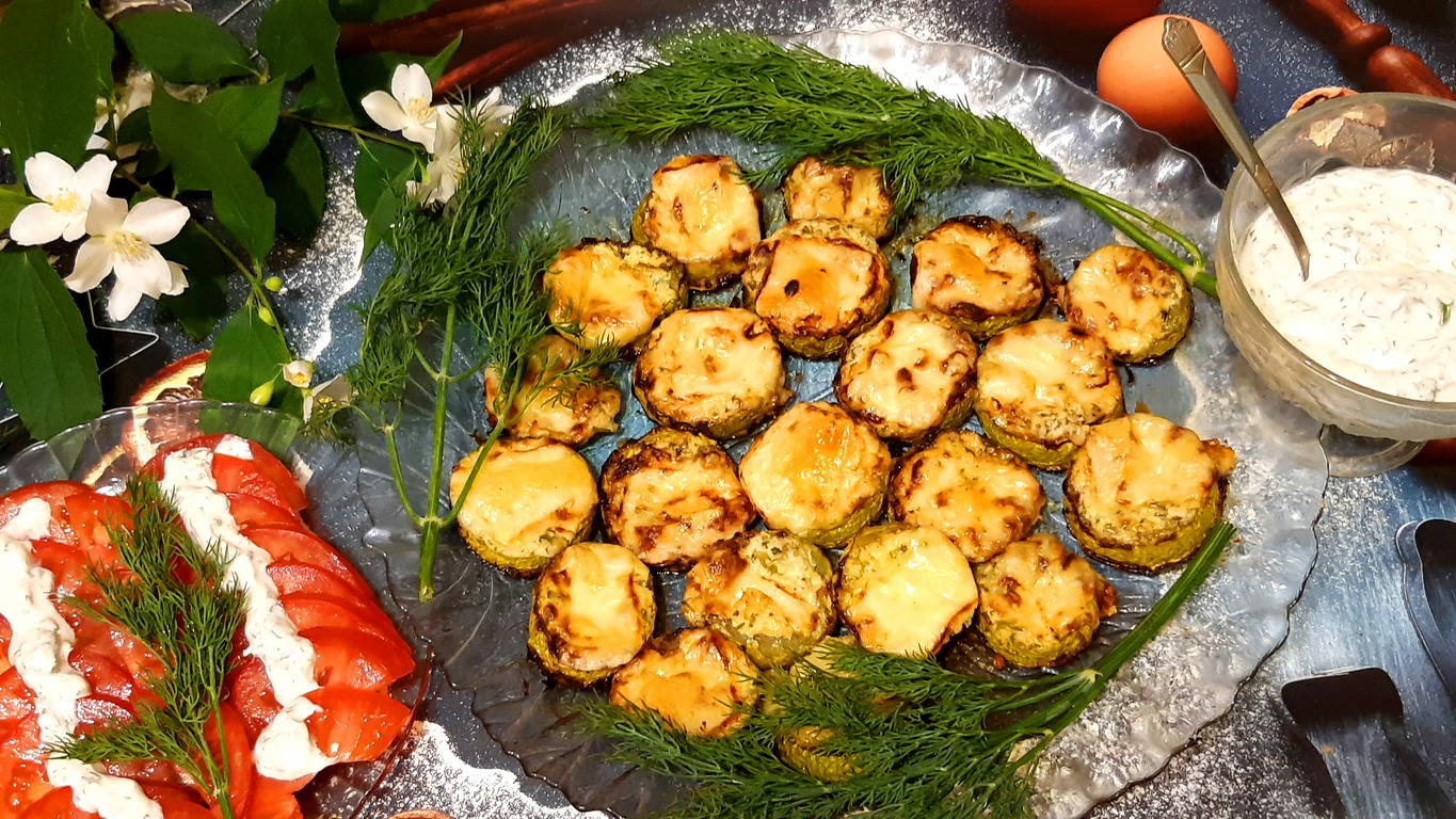 КАБАЧКИ В ДУХОВКЕ,ВКУСНЕЕ НЕ БЫВАЕТ Кулинарный рецепт смотреть онлайн