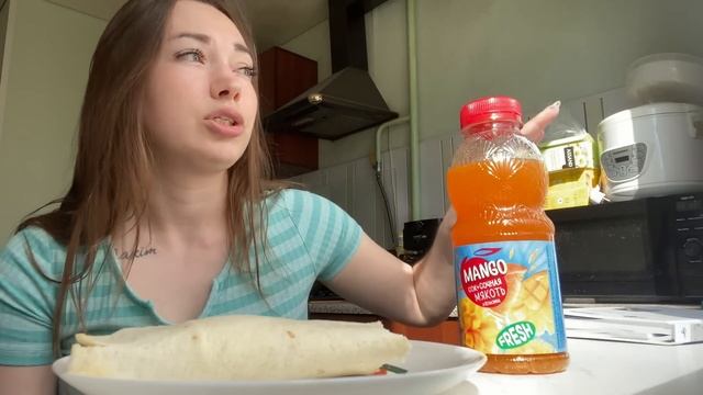 Мукбанг | Питта с курицей и овощами | Куда мы пропали? Почему я одна? смотреть онлайн