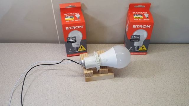 Свет в квартире от аккумулятора 12v лампы.#безсвета #папанадвоих