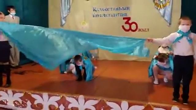 Танец на День Независимости смотреть онлайн