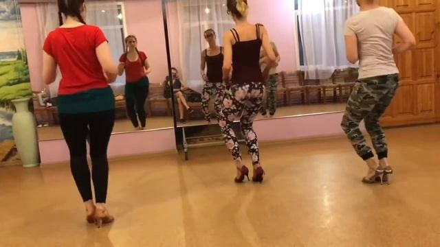 GINGA в кизомбе и сембе - с занятия в школе кизомбы "Tumbao" смотреть онлайн