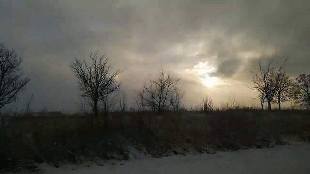Красивый зимний восход солнца