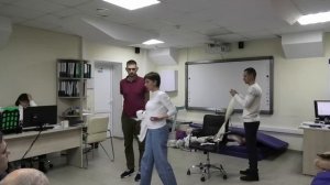 26 Фролова ЛП Первая Помощь Повязка при переломе ключицы. Иммобилизация