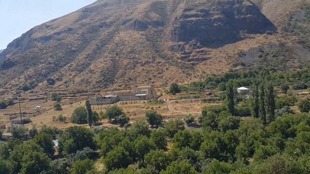 Крепость Хертвиси. Дорога на Вардзию смотреть онлайн