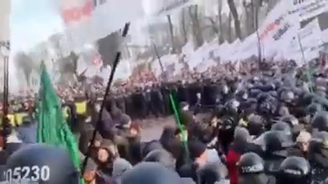 Прямо сейчас в Киеве начинается новый Майдан смотреть онлайн