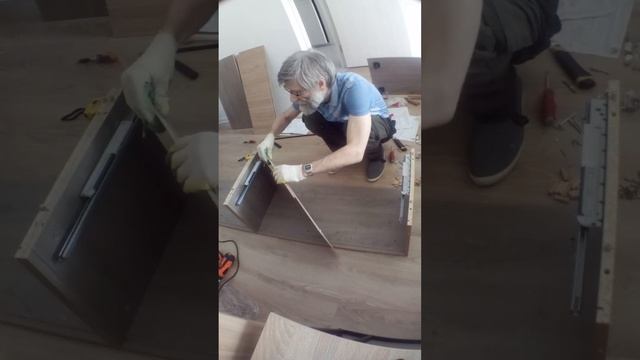 Сборка тумбы Глейс от компании Ангстрем смотреть онлайн