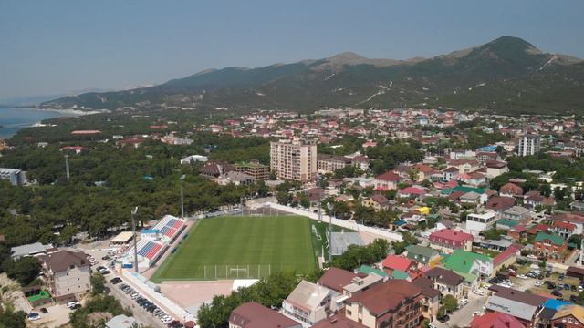 Набережная Кабардинки с высоты птичьего полета смотреть онлайн