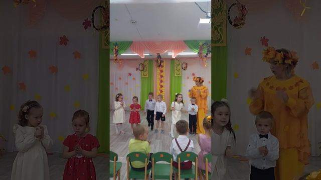 Чтецы ??праздник осени в детском саду. утренник. все молодцы!! смотреть онлайн
