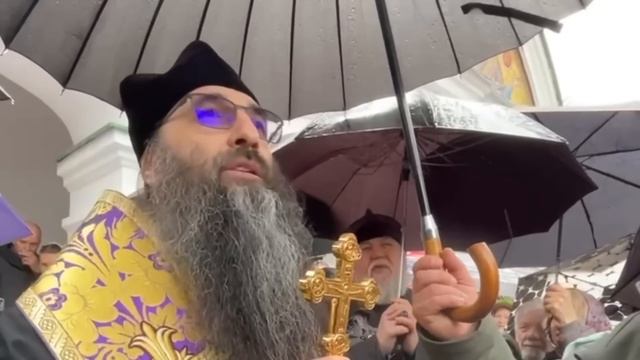 Віряни Вінницької єпархії помолилися у Києво-Печерській Лаврі смотреть онлайн