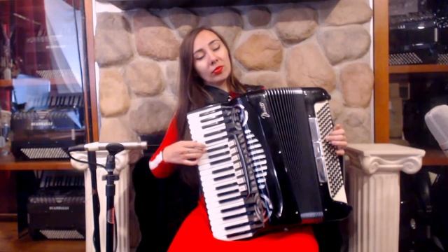 6530 - Black Ace Venuti Mod. A45 Piano Accordion LMH 41 120 $1199 смотреть онлайн