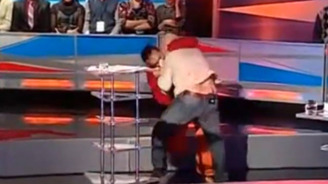 Ведущий превратил ток-шоу в собачьи бои смотреть онлайн