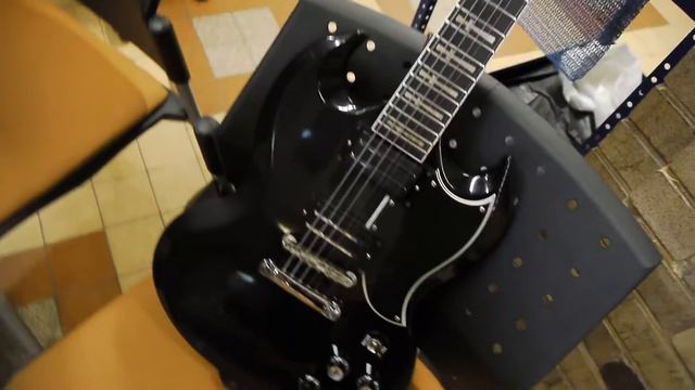 Gibson SG Tony Iommi Custom Guitar смотреть онлайн