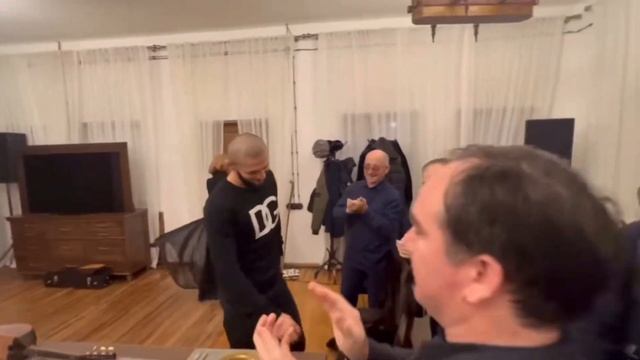 Хамзат Чимаев танцует ЛЕЗГИНКУ смотреть онлайн