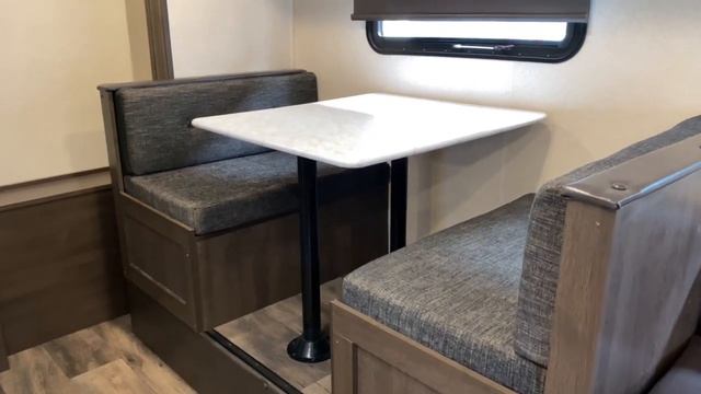 PreOwned 2019 Salem FSX 190SS Couples Coach Travel Trailer Tour | Tri State RV, Anna IL смотреть онлайн