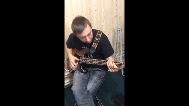 Леонид Кузьмин #len4pon4 #jazzbass #fender смотреть онлайн