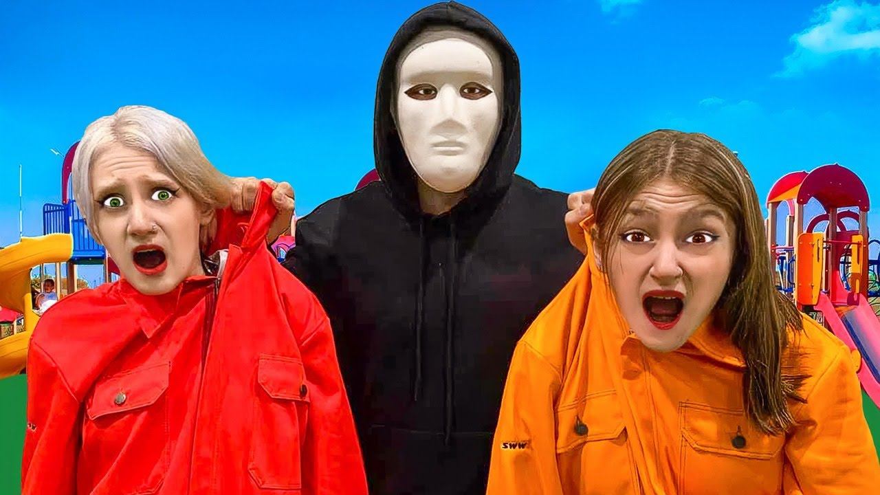 Злой Хейтер в МАСКЕ Напал на Нас ! Мы ЕГО Поймаем? смотреть онлайн