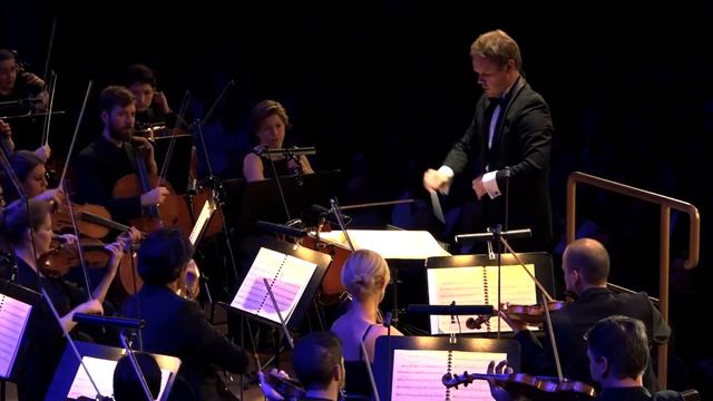 THE MUSIC OF JAMES BOND - Maya Hakvoort - Thunderball Part2 + You Only Live Twice смотреть онлайн