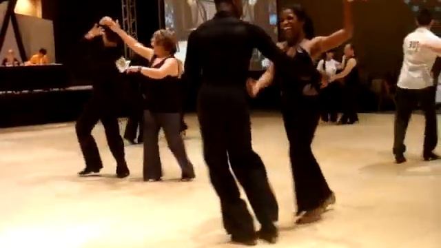 IHSC 2011 ~ Professional Triple Threat ~Salsa ~ Erica Smith & Shay Dixon ~ 2nd Place смотреть онлайн