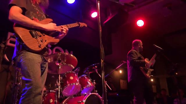 Fives - Guthrie Govan, Gergo Borlai, Anton Davidyants. CONCERT IN IRKUTSK 2019. смотреть онлайн