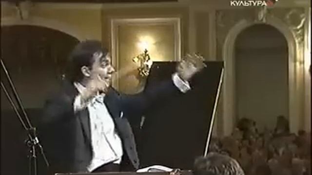 Mikhail Pletnev Plays Chopin Piano Concerto No. 1 in E minor, Op. 11 смотреть онлайн
