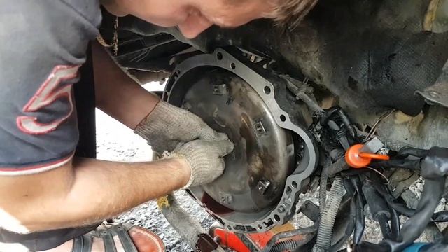 Town Ace 3CT дизель, Часть 6 установка мотора, после капиталки замена сальника на автомате смотреть онлайн