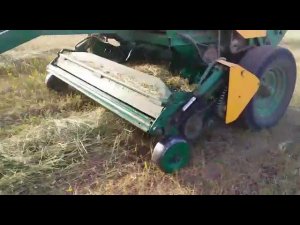 Т-25 трудяга на сенокосе с самодельным пресс-подборщиком