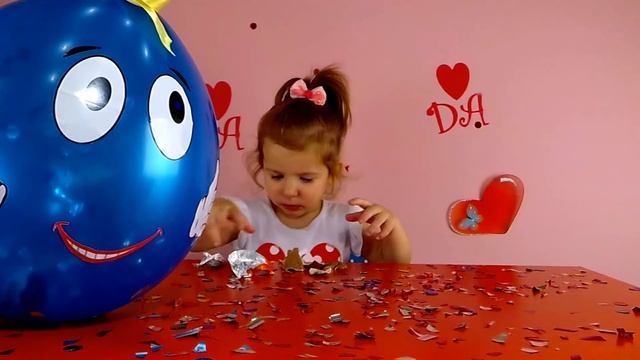 ✨Большие воздушные шарики ?Лопаем ШАРЫ с сюрпризом?Много КонфеттИ смотреть онлайн