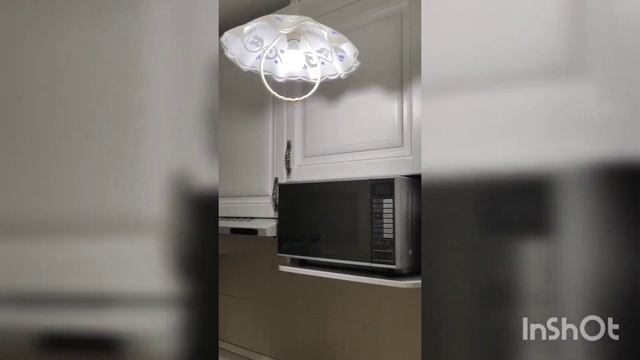 Кухня неоклассика ,Фасады мдф краска Белый, Столешница Кедр Россия, Фурнитура gtv ПОЛЬША смотреть онлайн