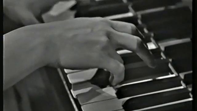 Martha Argerich in Chopin Mazurkas op.59 (Mazurkas 2 and 1 in reverse order) смотреть онлайн