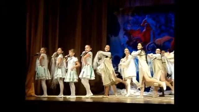 Леший-солисты средней группы Шоу-Студии Зебра 07.01.2013 г. смотреть онлайн