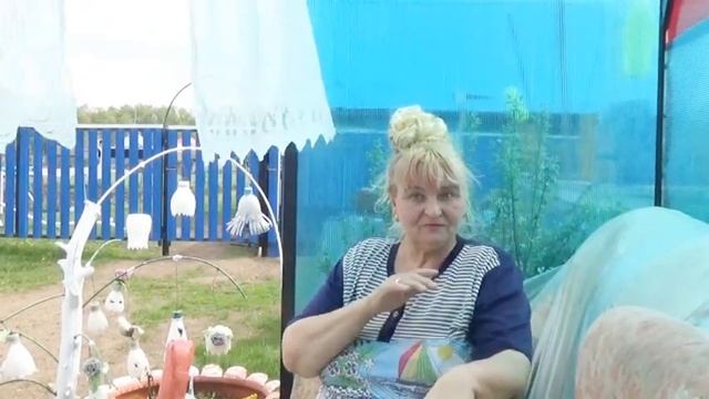 СидимДома Во дворе.Куриный помет. смотреть онлайн