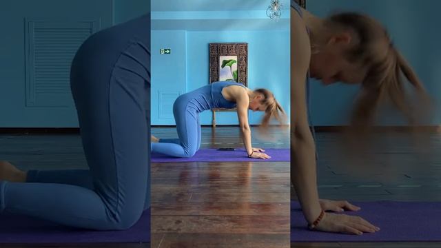 Кундалини Йога. Утренний комплекс на 15 минут смотреть онлайн