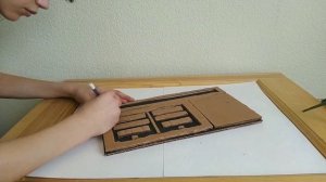 Сделал большое радио из картона!