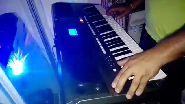 Yamaha PSR E 443 смотреть онлайн