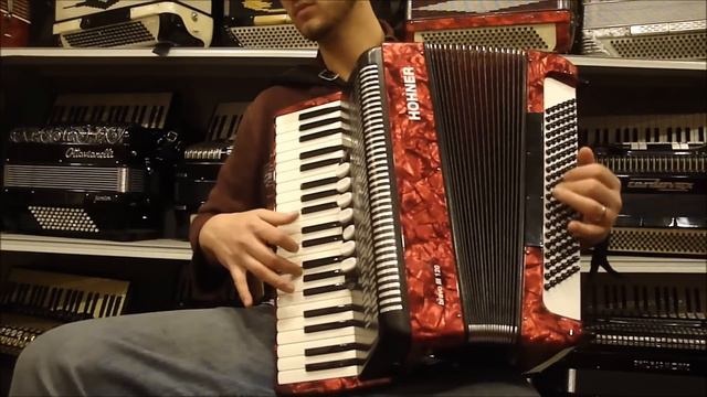 1304 - Red Hohner Bravo III LMM 120 $1195 смотреть онлайн