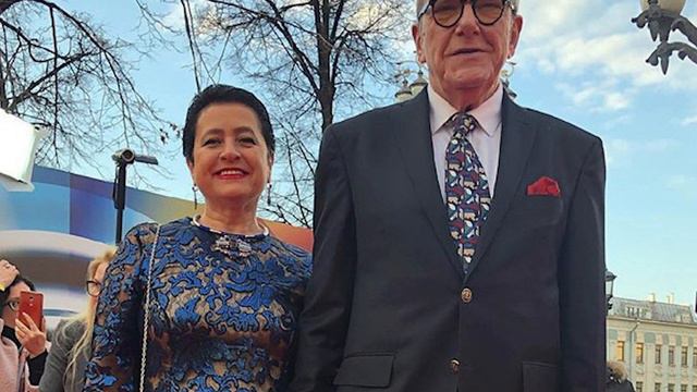 «Я ору и кричу от счастья!»: 79-летний Эммануил Виторган снова станет папой смотреть онлайн
