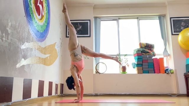 Inside Flow ? Yoga | Love by Lam's way смотреть онлайн