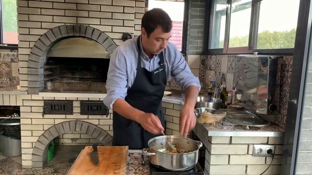 Томленые ножки кролика с овощами смотреть онлайн